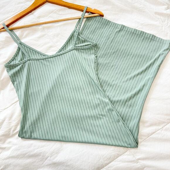 NWOT SHEIN Green Ribbed Bodycon Slip Dress Women’s Small Spaghetti Strap Midi - Picture 5 of 6